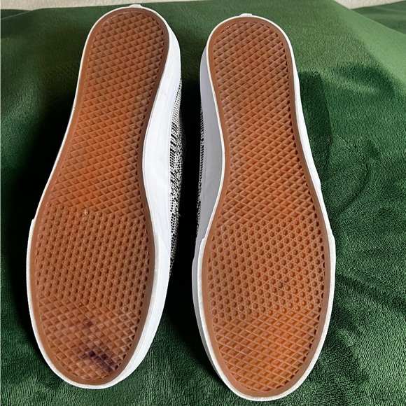 Vans Black and White Patterned Sneakers - Picture 10 of 10